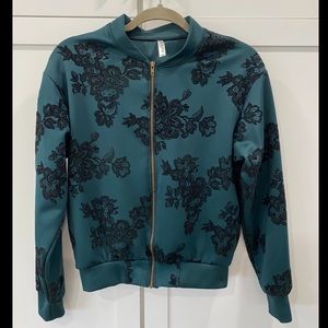 Windsor lace floral bomber zip up size M